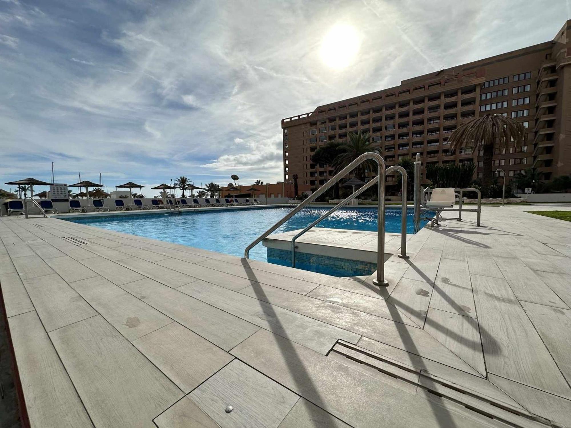 Estudio Pyr Privado Frente Al Puerto De Фуенхірола Екстер'єр фото