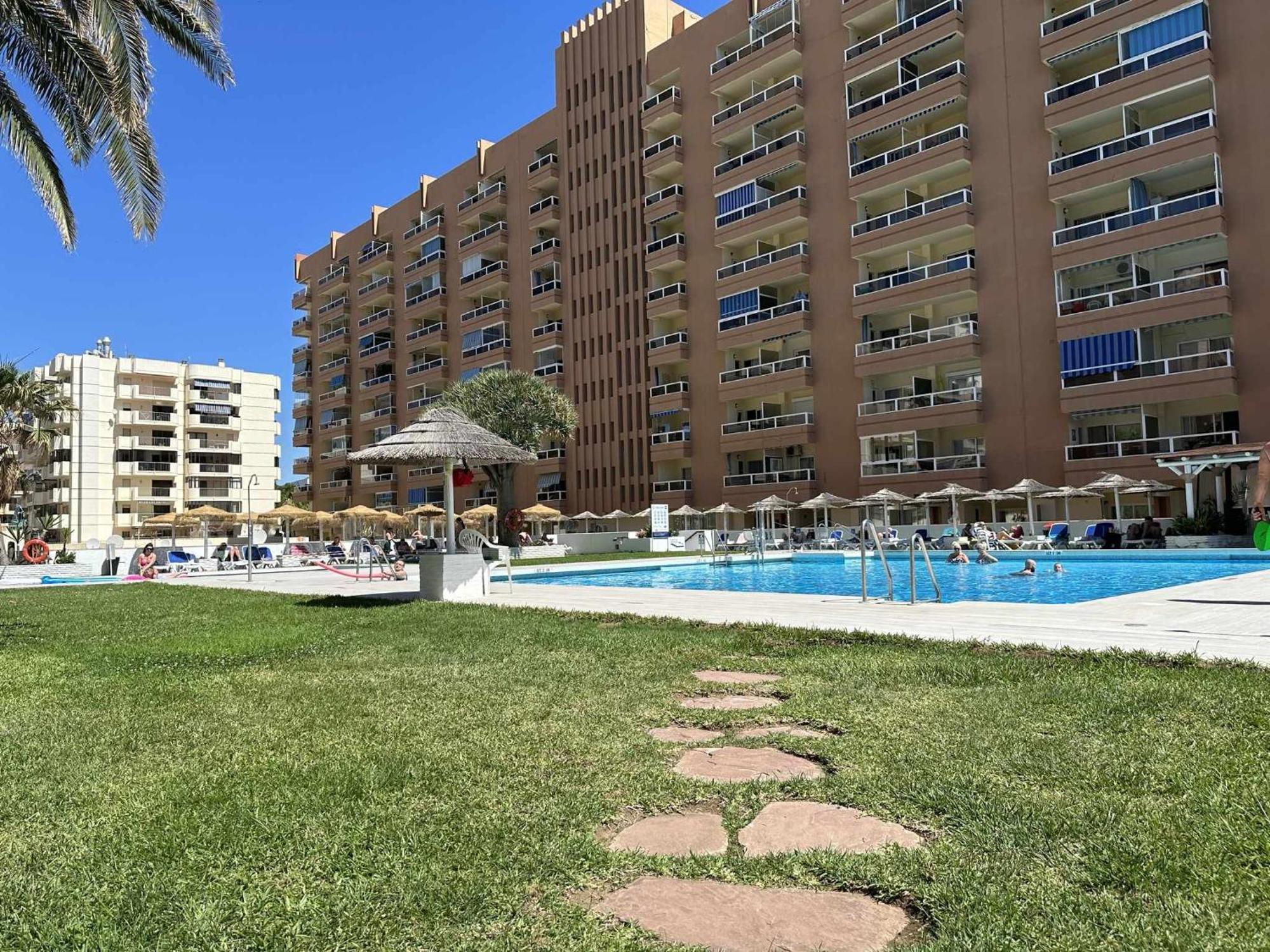 Estudio Pyr Privado Frente Al Puerto De Фуенхірола Екстер'єр фото